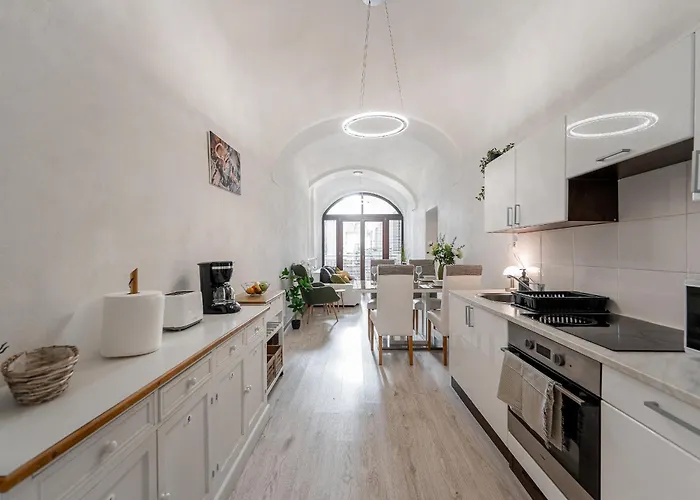 Valentina 3 Rooms Hlavna Centrum